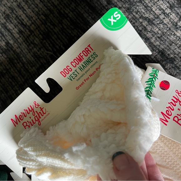 Small Dog Outfit / Harness - Picture 3 of 4